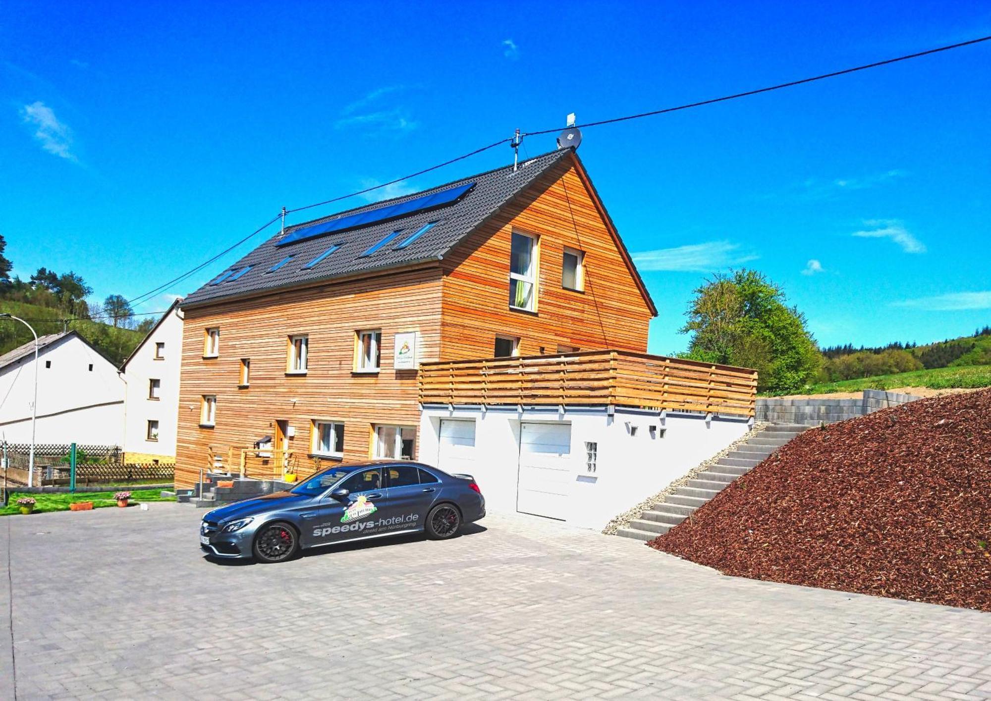 Speedys Apartments Am Bruennchen Herresbach Exterior photo